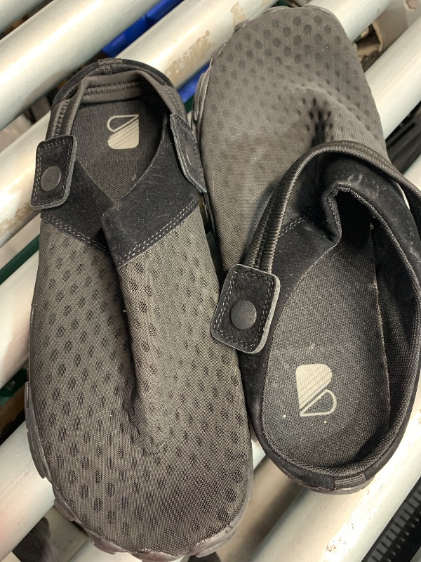 Photo 1 of (used)(see images) Besroad Mens Womens Beach Quick Drying Water Shoes Fashion Sneakers Slip on Walking Hiking Sports Sandals Black 12 Women/11 Men