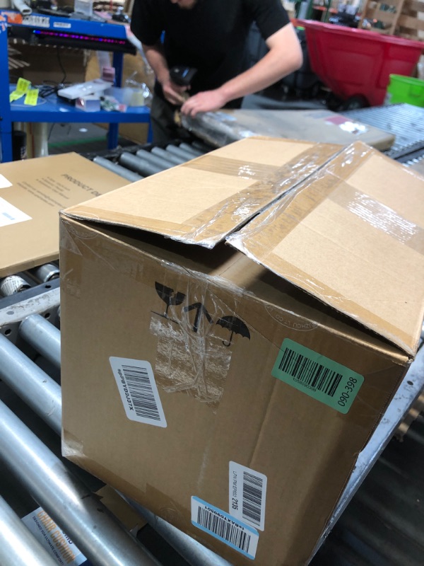 Photo 1 of Logitech G920 Driving Force Racing Wheel and Floor Pedals, Real Force Feedback, Stainless Steel Paddle Shifters, Leather Steering Wheel Cover for Xbox Series X|S, Xbox One, PC, Mac - Blac