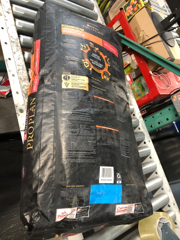 Photo 1 of (best by DEC 2026)
Purina Pro Plan Adult 7 Plus Complete Essentials Shredded Blend Beef and Rice Formula High Protein Dog Food for Senior Dogs - 34 lb. Bag