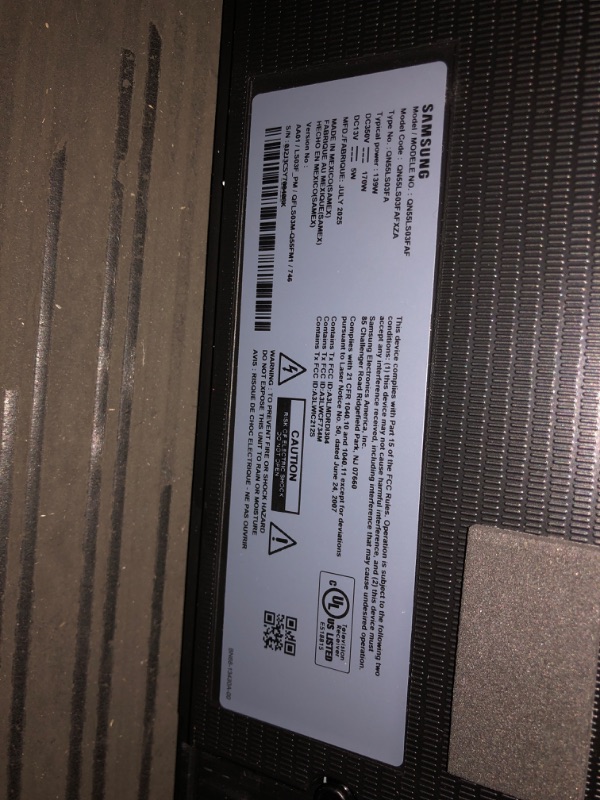 Photo 1 of ***********MISSING ONECONNECT CORD, MAY NOT BE FUNCTIONAL PER LAST OWNER**************
Samsung 55-Inch Class The Frame LS03F 4K QLED Smart TV (2025 Model) Slim Fit Wall Mount, Modern Frame Design, NQ4 AI Gen2 Processor, Art Mode, Artful Picture Quality, S