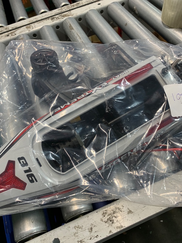 Photo 1 of (missing pieces) BEZGAR RC Boat, 18 inch Big Brushless Remote Control Boat for Adults and Kids, 55 KPH Large Fast RC Speed Boats with 2500mAh Battery