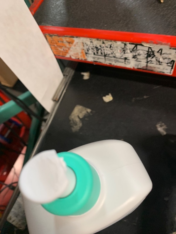 Photo 1 of *** pump broken but it’s new otherwise*** CeraVe Foaming Facial Cleanser, Daily Face Wash for Oily Skin, Hyaluronic Acid + Ceramides + Niacinamide, Fragrance Free & Paraben Free, Non-Drying Oil Control Face Wash, 16 Fluid Ounces