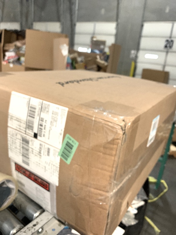 Photo 1 of ***LID IS BROKEN***
American Standard 4385A104.020 VorMax High Efficiency Toilet Tank, WhiteN