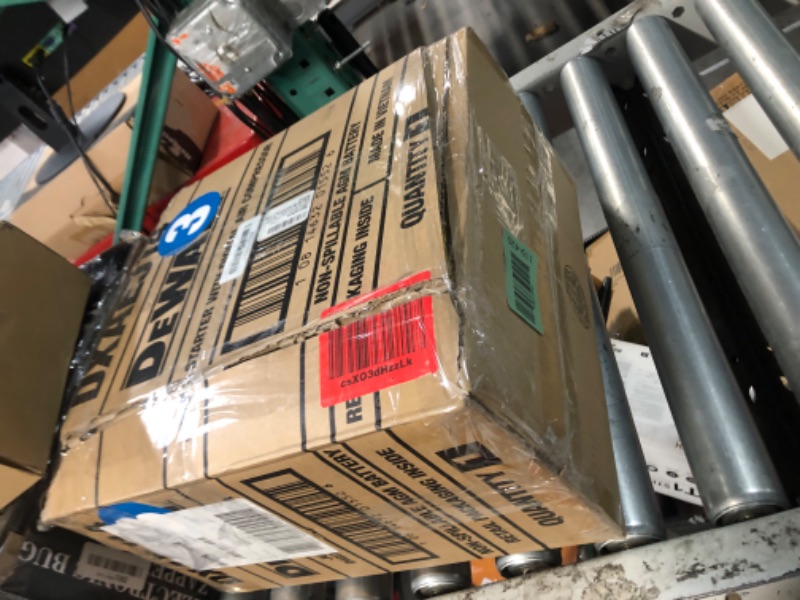 Photo 1 of ** Sold for parts only, See notes ** DEWALT DXAEJ14 Digital Portable Power Station Jump Starter - 1600 Peak Amps with 120 PSI Compressor, AC Charging Cube, 15W USB-A and 25W USB-C Power for Electronic Devices