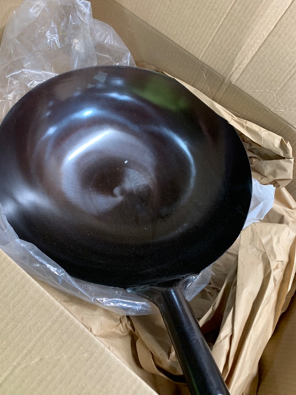 Photo 1 of (please see all images) 13.5" Carbon Steel Wok Pan – Pre-Seasoned Flat Bottom Pow Wok for Stir Fry