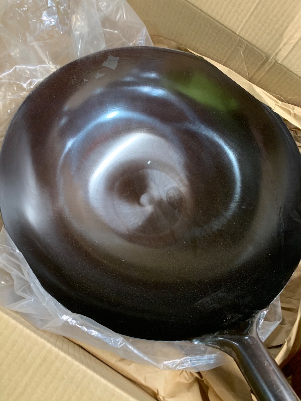 Photo 1 of (please see all images) 13.5" Carbon Steel Wok Pan – Pre-Seasoned Flat Bottom Pow Wok for Stir Fry