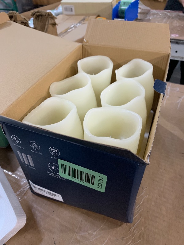 Photo 1 of ***(PARTS ONLY/ MAJOR DAMAGE/ NON FUNCTIONAL)***H-BLOSSOM Flickering Flameless Candles Battery Operated Real Wax Pillar Candles LED Candles with Cycling 5H Timer Pack of 6 (3" x 6")