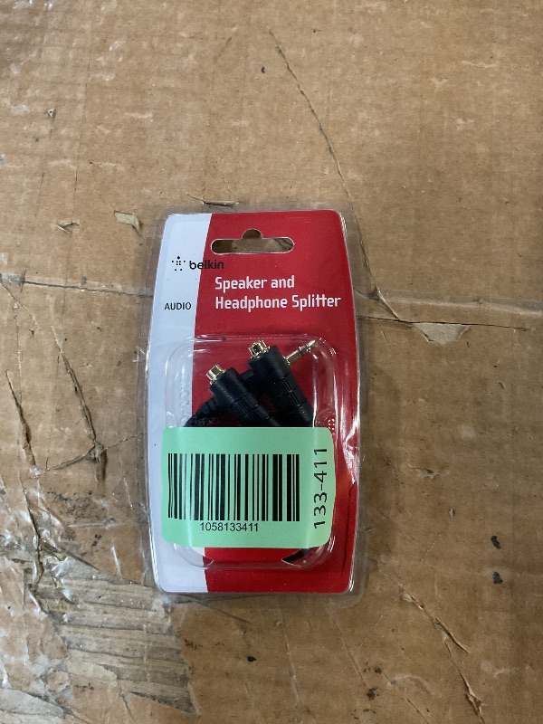 Photo 1 of ***LIKE NEW/OPEN BOX***
Belkin 3.5mm Audio Splitter – Dual Headphone and Speaker Jack Adapter for Sharing Music or Videos – Compatible with iPhone, iPad, Laptops, Tablets, and Other Devices with AUX Port – Black