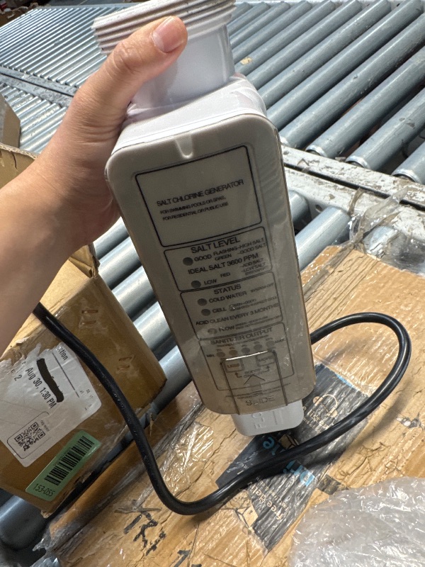 Photo 1 of ***Minor damage***
520555 Salt Chlorine Generator Cell, Suitable for Pools Up to 40,000 Gallons, Includes 15' Cable 2" PVC Unions
