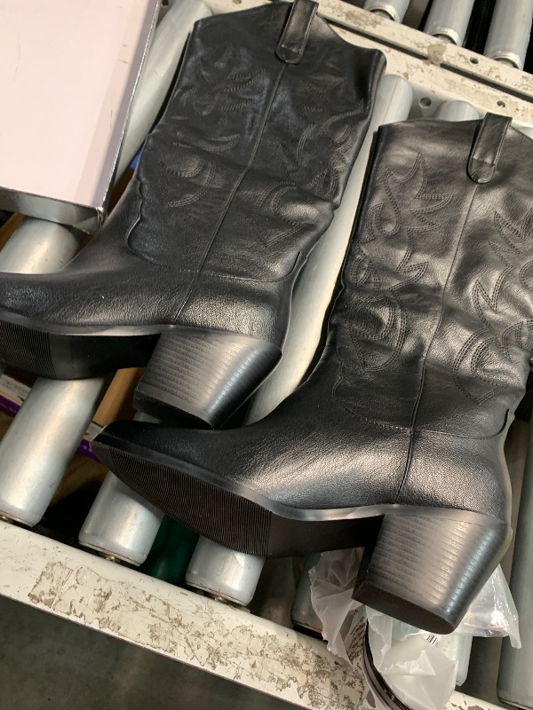 Photo 1 of (see all images) ZXHYZLZ Women's Black Cowboy Boots Knee High Seam Mid Heel Block Heel Almond Pointed Toe Fashion Classic Cowgirl Boots Slip-On Size 7