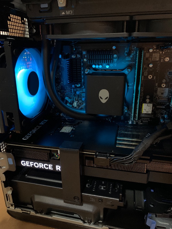 Photo 1 of (FOR PARTS) Alienware Aurora Gaming Desktop ACT1250 - Intel Core Ultra 9 285 Processor, Liquid Cooled, NVIDIA GeForce RTX 5080, 32GB DDR5 RAM, 1TB SSD, 1000W Platinum Rated PSU, Win 11 Home - Clear Panel
