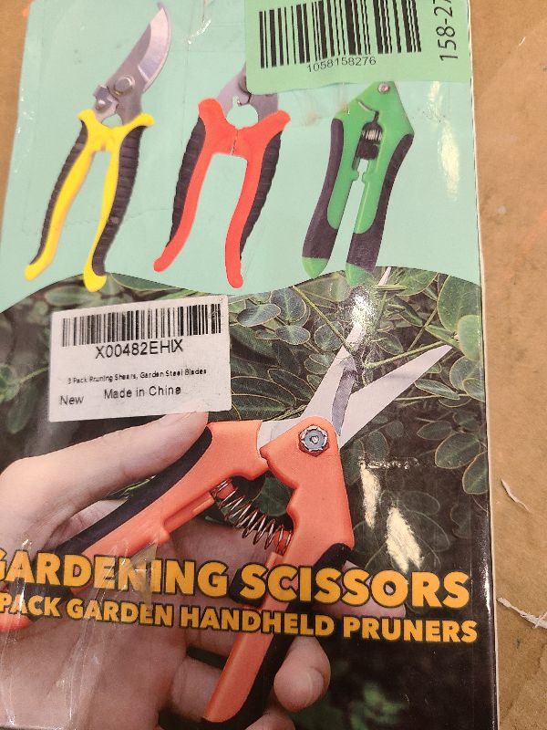 Photo 1 of 100pcs 1/4" Universal Barbed Tee Fittings, Kalolary Barbed Connectors Drip Irrigation for 1/4 Inch Water Hose Connectors 4mm/7mm Water Tube Drip Irrigation Watering System