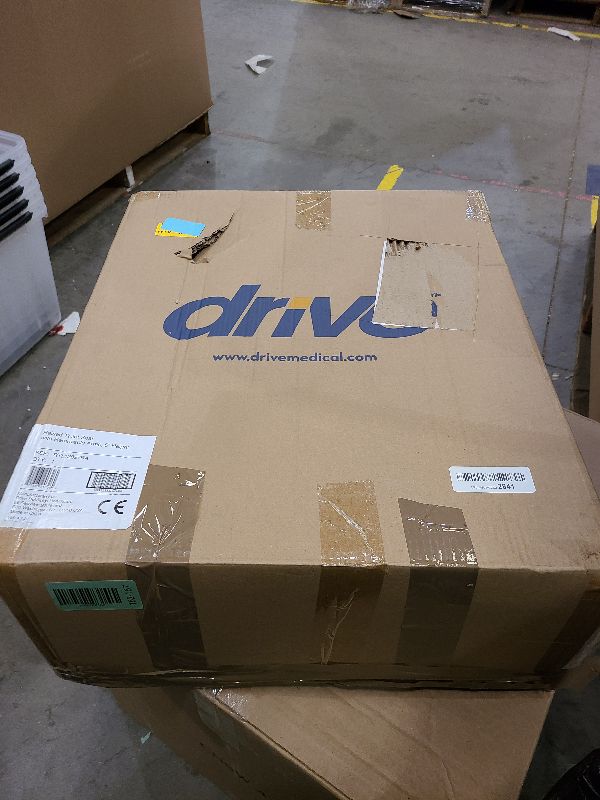 Photo 1 of 2-in-1 Locking Raised Toilet Seat with Tool-free Removable Arms