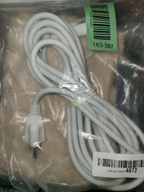 Photo 1 of 
10 Feet - 3 Prong AC Power Cable for Computer, Medical, Server, & Desktop - 10 ft Three Prong Power Supply Cord - C13 Power Cord - NEMA 5-15P to C13 / IEC 320-10 Foot (3 Meter), White