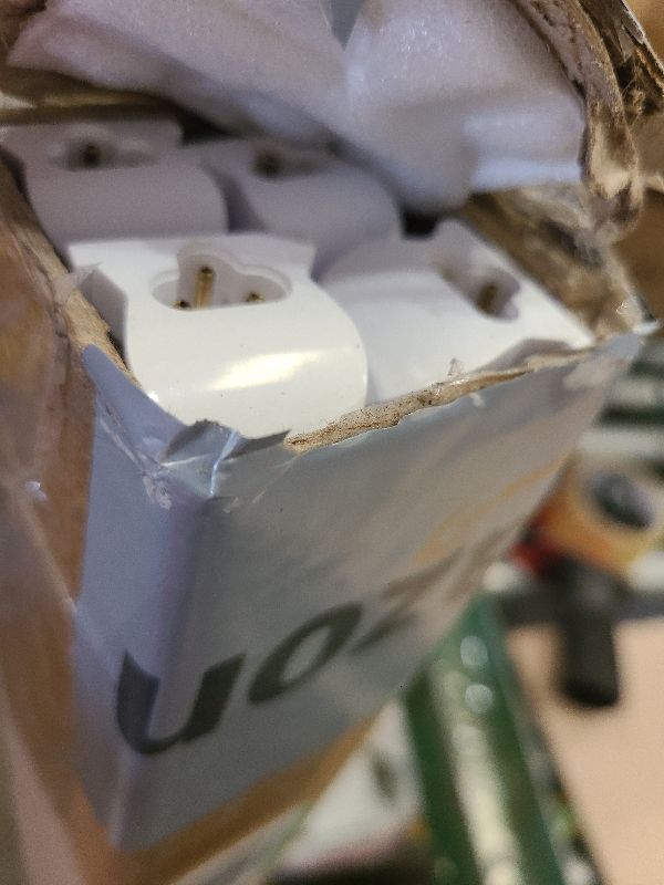 Photo 1 of (Pack of 4) SHOPLED 4ft D Shape LED Shop Light 45W 5400LM 6000K Cool White Triple Sided High Output