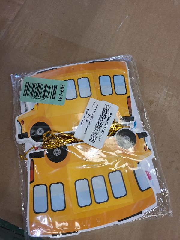 Photo 1 of 30Pcs School Bus DIY Crafts Kit Welcome Back to School Picture Frame Craft for Kids Student Classroom Activities Game Home Kindergarten Preschool Elementary Party Decor Bulletin Board Decorations