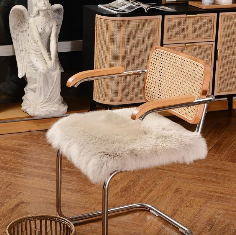 Photo 1 of (100)
Square Fur Sheepskin Chair Cover Seat Cushion Pad Super Soft Area Rugs for Living Bedroom Sofa 18" x 18" (Creamy Gray, 18" x 18" (Pack of 1))