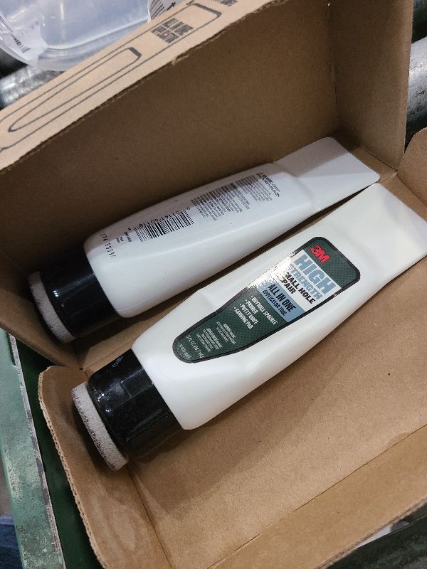 Photo 1 of 3M Small Hole Repair High Strength, All in One Applicator Tool, 2-Pack, Quick and Easy Repair for Nicks and Nail Holes, Includes Putty Knife, Spackle, and Sanding Pad For Wall Repairs (SHR-AIO-2-SIOC)
