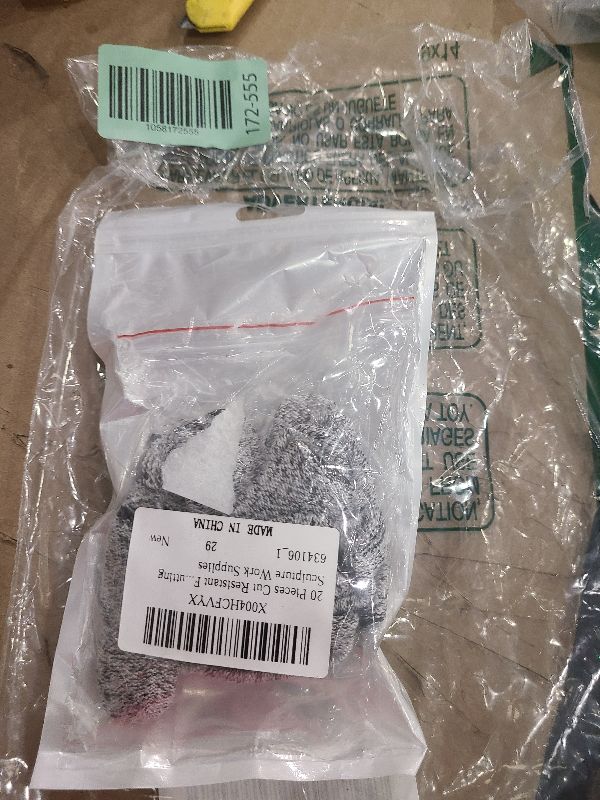 Photo 1 of 20 Pieces Cut Resistant Finger Cots, Anti-Slip Finger Tips Protector, Gel Finger Guards Finger Guards, Reusable Large Fingertip Sleeve for Kitchen Food Cutting Sculpture Work Supplies