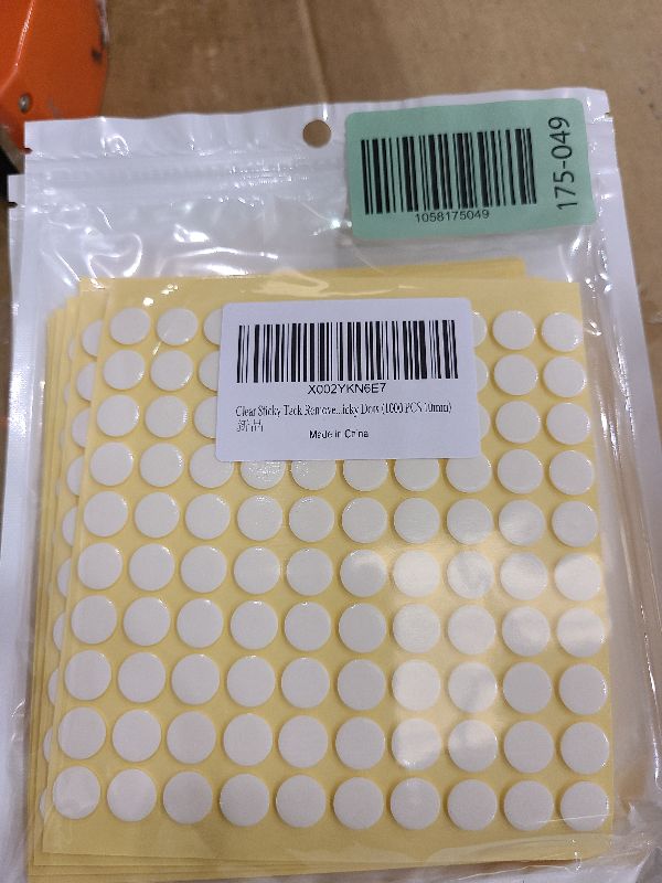 Photo 1 of 1000pcs Double-Sided Putty for Wall Hanging Removable Adhesive Stickers for Posters Easy to Use Wall Adhesive Damage Tacky Putty 