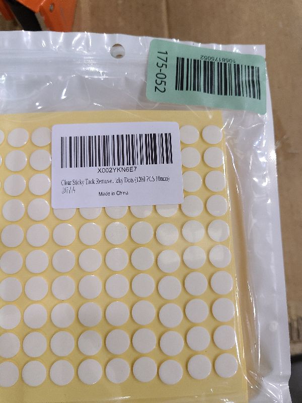 Photo 1 of 1000pcs Double-Sided Putty for Wall Hanging Removable Adhesive Stickers for Posters Easy to Use Wall Adhesive Damage Tacky Putty 