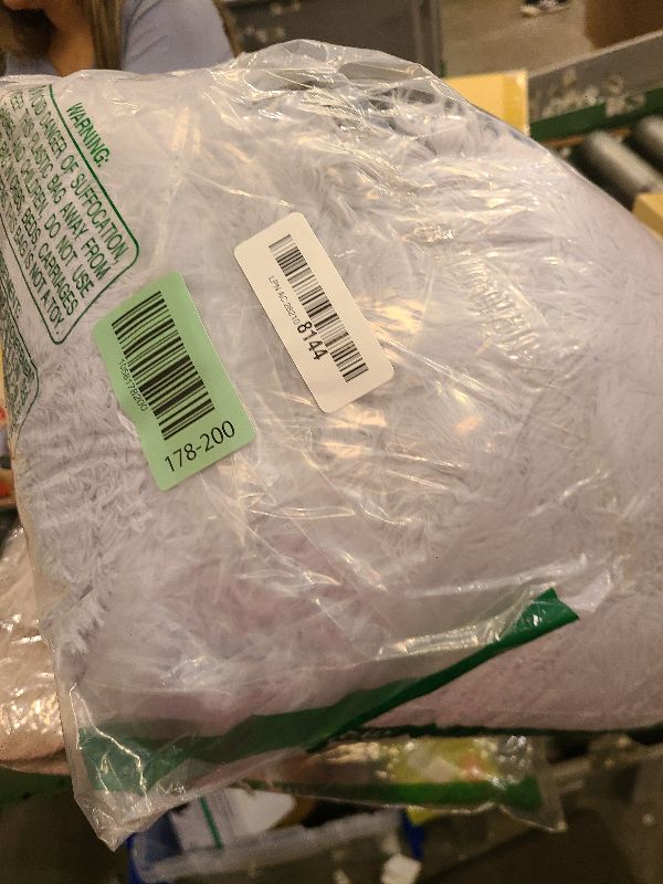 Photo 1 of 28in Large Dog Bed, Medium Size Dog and Cats, Calming Donut Bed for Puppy and Kitten, Washable Round Fluffy Pet Bed (Light Grey)