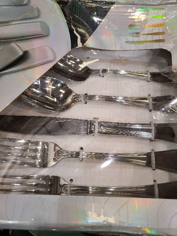 Photo 1 of 18/10 Stainless Steel 72 Piece Silverware Set with Steak Knives, Heavy Stainless Steel Flatware, High End Silverware Set, Ideal for Gift