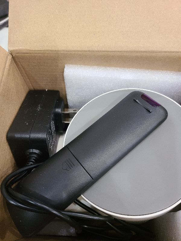 Photo 1 of ?Electric Focus?Mini Portable Projector with 4K Support, Bluetooth 5.4 WIFI6, 5watt Sound Base Speaker, 260 ANSI, Android 11, 210° Rotation , Auto Keystone Correction Video Projector HY300 PLUS