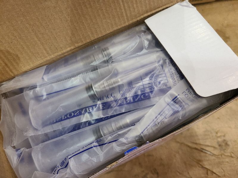 Photo 1 of 100 Pack Disposable 5ml/cc Lab Syringes with 22Ga 1.25 Inch Needle Luer Lock, Individually Sealed Packed