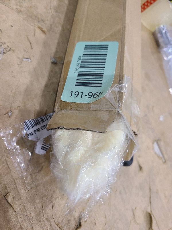 Photo 1 of 30 Pcs White Pampas Grass ,17 inch/45 cm Natural Dried Pampas Grass Branches Decor for Home Kitchen Garden Party Photographing Flower Arrangement Vase Decor?White