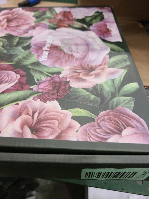 Photo 1 of 20PCS Artificial White Roses, 3.9'' Silk Flower Head Fake White Rose with Long Stems, Realistic Faux Roses Bouquet for DIY Wedding Home Party Office Decoration