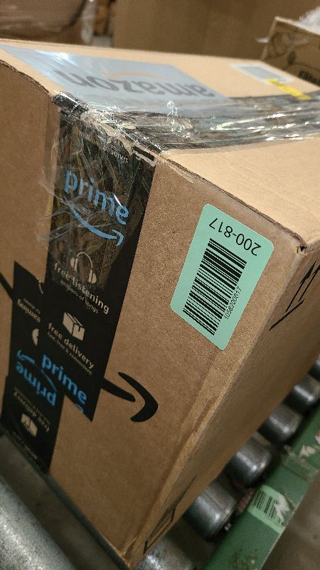 Photo 1 of [Auto Focus/5" LCD] DBPOWER Outdoor Projector 4K with 5G WiFi and Bluetooth, 1000ANSI Native 1080P Portable Projector with Full-Sealed Engine, 3D surround, Movie Projector for iOS/Android/TV Stick