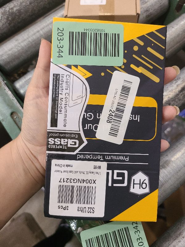 Photo 1 of 3 Pack Galaxy S22 Ultra Screen Protector, HD Clear Tempered Glass, Fingerprint Unlock, 3D Curved, Scratch Resistant, No Bubble for Samsung Galaxy S22 Ultra 5G Glass Screen Protector