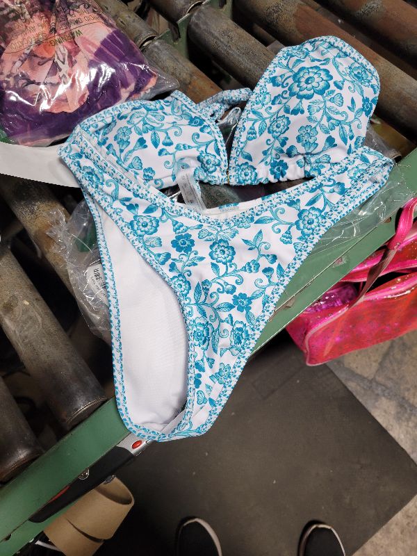 Photo 1 of  Women's 2 Piece Bikini Set Y2k Floral Triangle Tie Back Swimsuits Bathing Suit. M