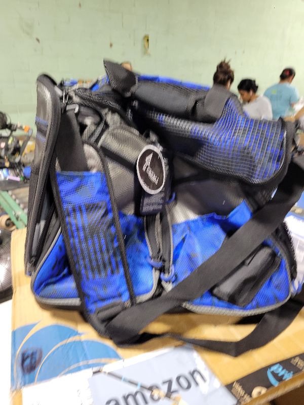 Photo 1 of 
Visit the Store, COOZMENT
COOZMENT
Visit the Store
4.8
4.8 out of 5 stars
(88)
35L Multi-functional Duffle Bag, Waterproof Shoe & Picnic Camping Organizer, 3 Adjustable Dividers for Travel, Sports, GYM 