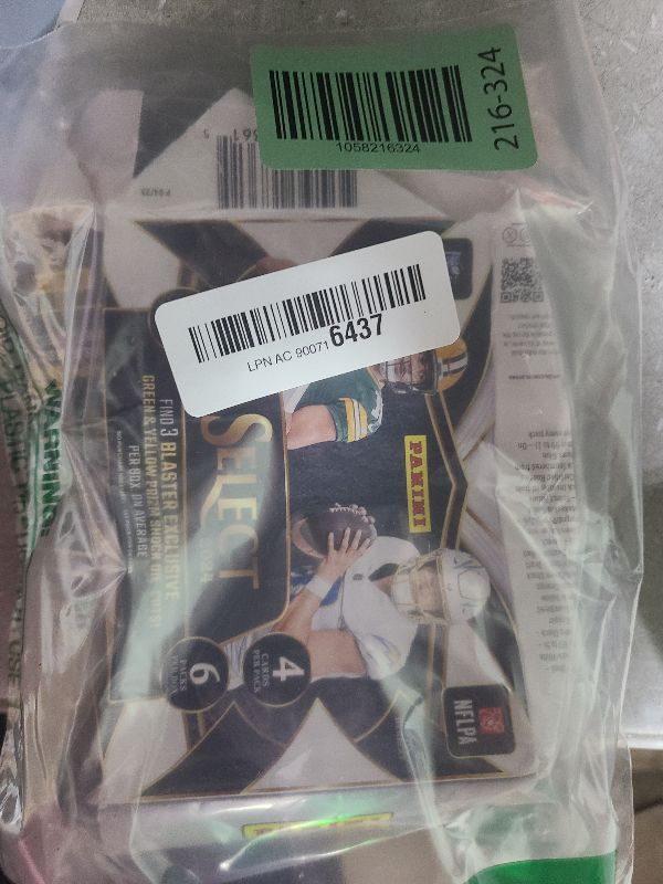 Photo 1 of 2024 Panini Select Football Trading Cards Blaster Box