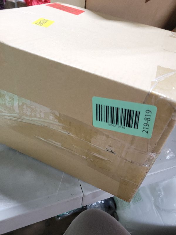 Photo 1 of Amazon Basics 3 Ring 2 inch Binder, Round Rings, Assorted Colors, 4 Pack