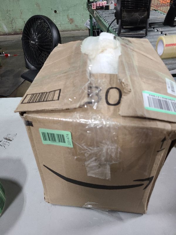 Photo 1 of 
BEDELITE Sherpa Fleece Blanket Twin Size, Thick Warm Blankets for Winter, Reversible Soft & Cozy Fuzzy Blanket for Couch and Bed (102x90)