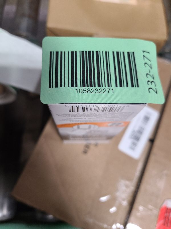 Photo 1 of 300-716-5M Narrow Crown 22 Gauge Upholstery Staples - 7/16" Length - 5000 Count