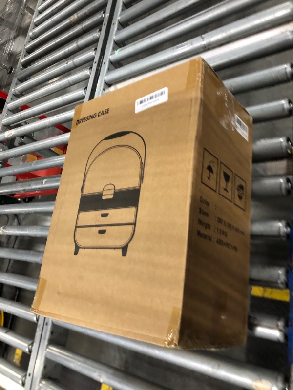 Photo 1 of **TOP IS DAMAGED**DOESNT CLOSE PROPERLY**
Makeup Organizer, Skincare Holder Bathroom Counter Organizer, Storage Box Cosmetic Display Cases, Teen Girl Gifts Trendy Stuff Make up Organizers for Vanity, Dresser, Countertop (Rose Gold)