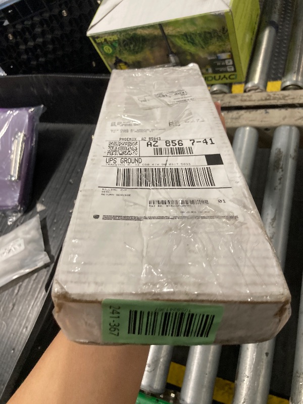 Photo 1 of ***ONLY 3****
ZWILLING Twin Signature 6-Piece Razor-Sharp German Knife Block Set, Made in Company-Owned German Factory with Special Formula Steel perfected for almost 300 Years, Dishwasher Safe