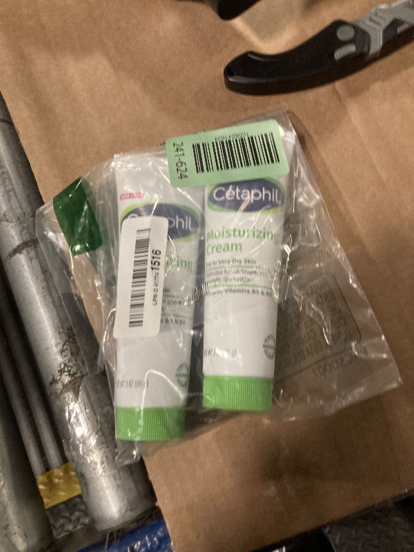 Photo 1 of ***MISSING 1***
Cetaphil Face & Body Moisturizer, Hydrating Moisturizing Cream for Dry to Very Dry, Sensitive Skin, NEW 3 oz Pack of 3, Fragrance Free, Non-Comedogenic, Non-Greasy
