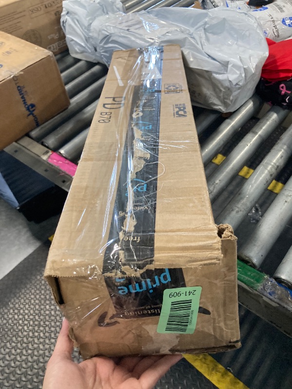 Photo 1 of ***SIMILAR PRODUCT***
Household Essentials X-Frame Clothes Drying Rack, Stabile Wood Frame with Slanted Feet, Smooth Vinyl Wrapped Rods, 23.8 Feet of Hanging Space, Ready to Assemble, Flat Top, Natural