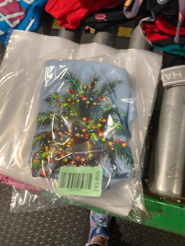 Photo 1 of  T-SHIRT SIZE S