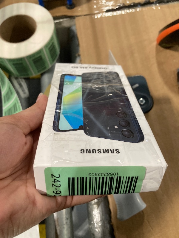 Photo 1 of ***PASSWORD LOCKED// NO CHARGER****
Samsung Galaxy A16 5G A Series, Unlocked Android Smartphone, Large AMOLED Display, Durable Design, Super Fast Charging, Expandable Storage, 5G Connectivity, US Version, 2025, Blue Black