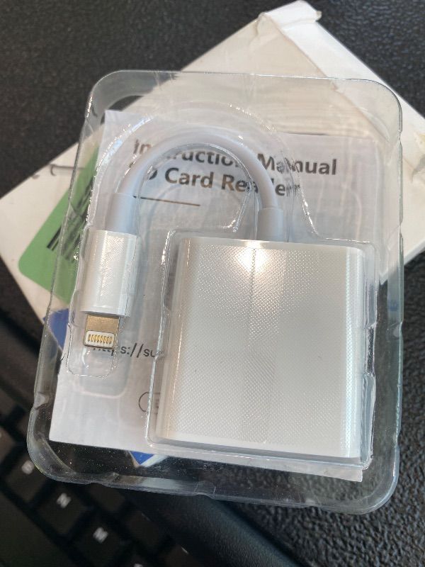 Photo 1 of *Untested*
RRSITIAU SD Card Reader, 4 in 1 USB C to SD/TF/CF/MS Card Reader with USB to USB C Adapter Memroy Card Reader for iPhone 17/16/15 Pro Max iPad Pro MacBook Pro/Air iMac M4/M3/M2 Android Phone/Tablet PC