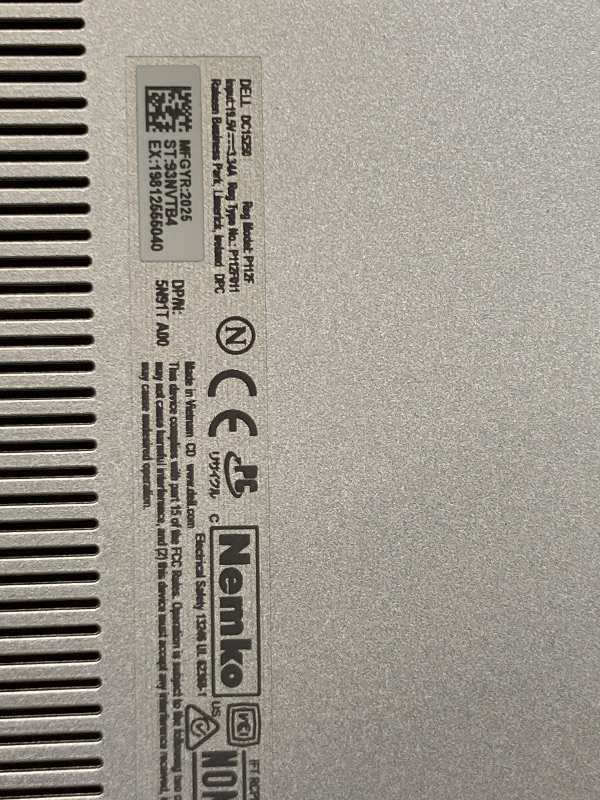 Photo 1 of *** it doesn't turn on / MISSING PARTS / VERY USED *****
Dell 15 Laptop DC15250-15.6-inch FHD (1920x1080) 120Hz Display, Intel Core i5-1334U Processor, 16GB DDR4 RAM, 512GB SSD, Intel UHD Graphics, Windows 11 Home, Onsite Service - Platinum Silver