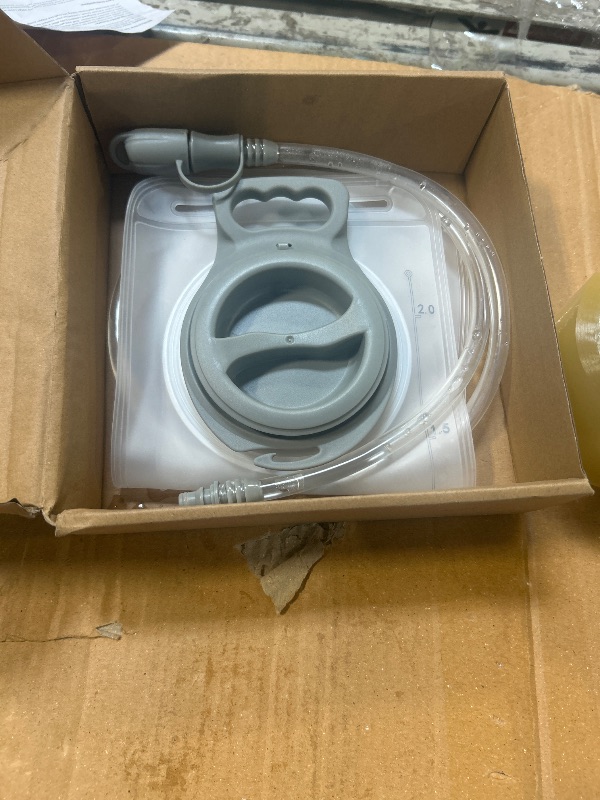 Photo 1 of USED*****
Hydration Bladder 2 Liter,Water Bladder for Hiking Backpack,Leak Proof Water Bladder Bag, BPA Free Military Water Storage Bladder, Hydration Pack for Bicycling Hiking Camping Hunting Running
