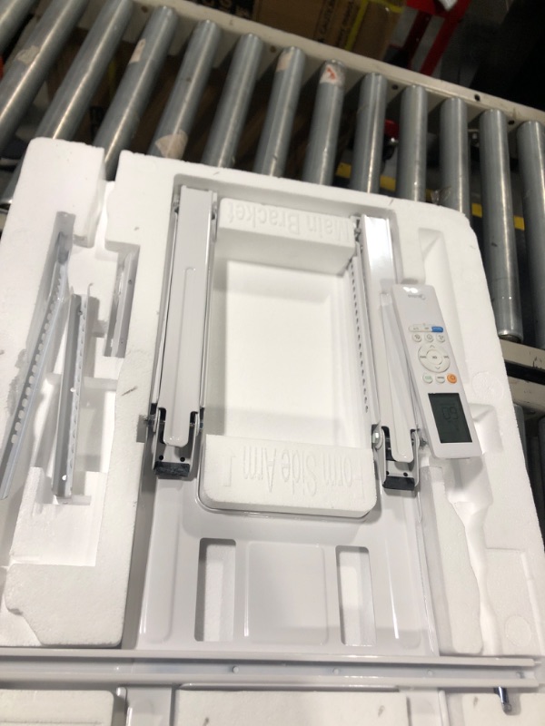 Photo 1 of *** USED****
Midea 12,000 BTU U Shaped Smart Inverter Window Air Conditioner - Cools 550 Sq Ft, Ultra Quiet with Open Window Flexibility - Alexa/Google Assistant Compatible - 35% Energy Savings, Remote (Updated)