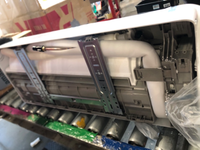 Photo 1 of  *** MISSING MOTOR, ONLY CONSOLE / USED / UNTESTED  *** 
9000 BTU Mini Split Air Conditioner, 18.5 SEER2 208-230V Split Unit Ac and Heat Cool Up to 450 Sq.Ft, Ductless Air Conditioner w/Complete Installation Kit,Remote,2.0 Wifi Control,Low Noise